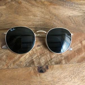 Women’s Ray Ban sunglasses